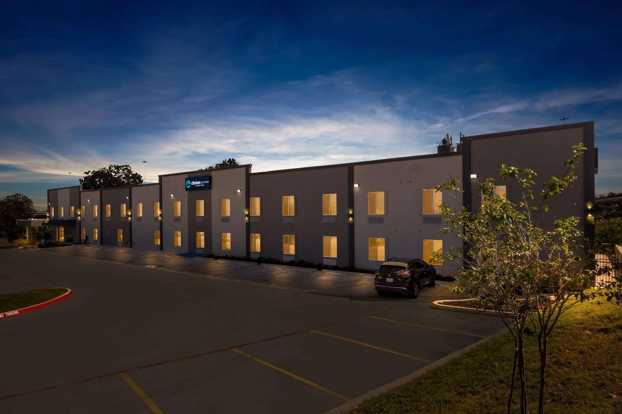 Clarion Pointe Hotel Fort Worth Kültér fotó